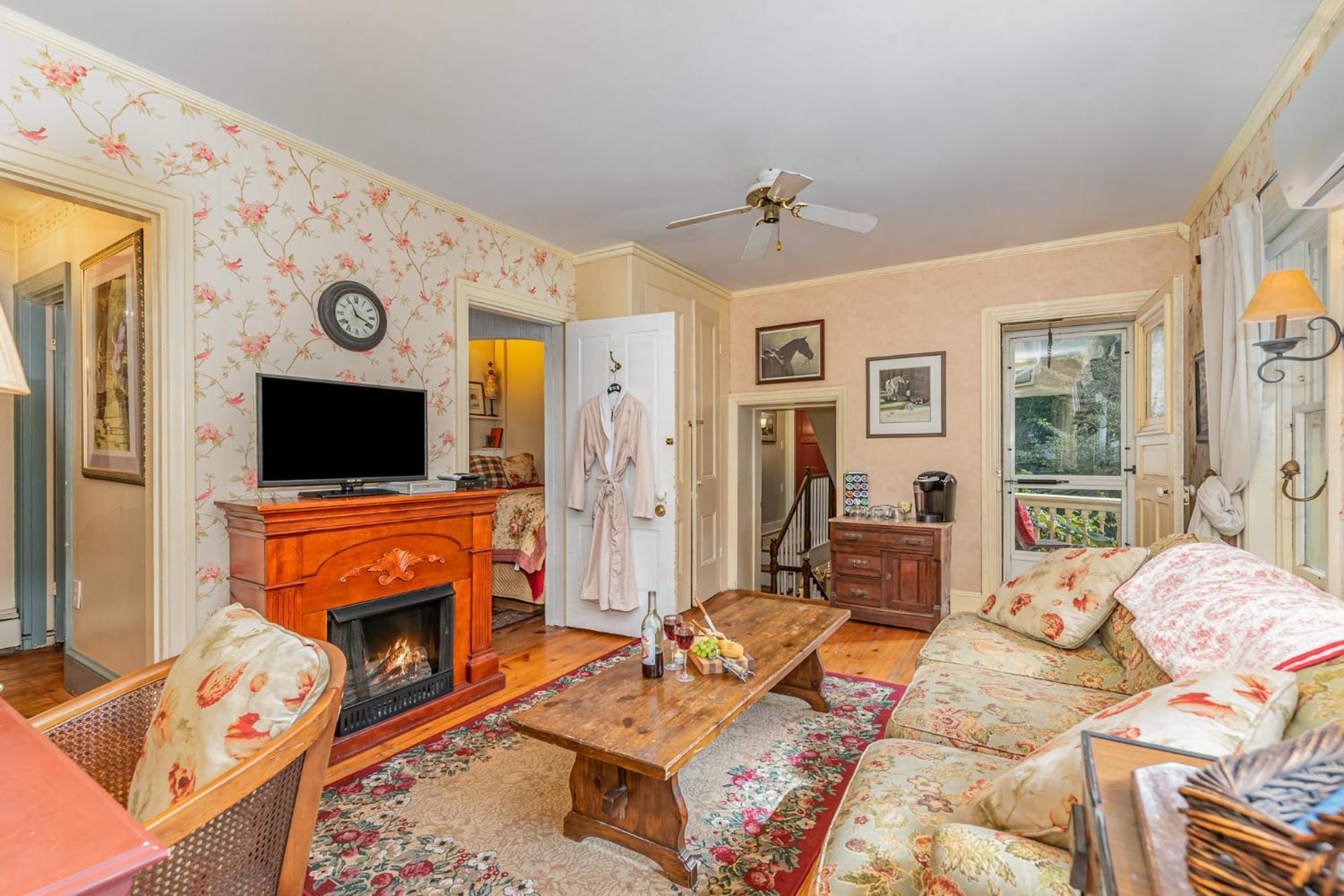 Fallen Tree Farm Bed&Breakfast Carlisle Exterior foto